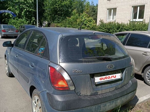 2007 Kia Rio II, серый, 500000 рублей - вид 8