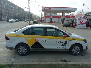 2018 Volkswagen Polo V Рестайлинг, белый, 1080000 рублей, вид 1