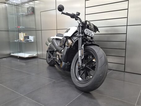 2021 Harley-Davidson Sportster S, белый, 1180000 рублей, вид 2