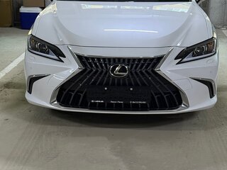 2022 Lexus ES 250 VII Рестайлинг, белый, 6950000 рублей, вид 2