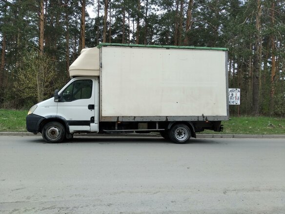 2007 Iveco Daily, белый, 1640000 рублей - вид 1