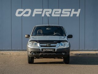 2010 Chevrolet Niva I Рестайлинг, серебристый, 470000 рублей, вид 3