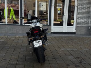 2008 Triumph Street Triple, белый, 400000 рублей, вид 5