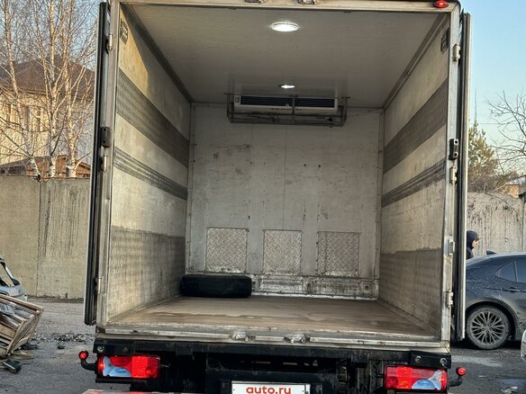 2013 Iveco Daily, белый, 2350000 рублей - вид 16