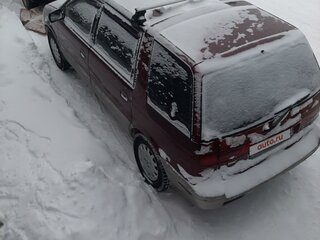 1993 Mitsubishi Chariot II, красный, 200000 рублей, вид 2