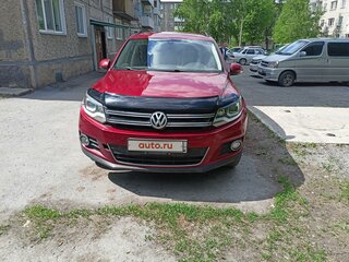 2011 Volkswagen Tiguan I Рестайлинг, красный, 870000 рублей, вид 2