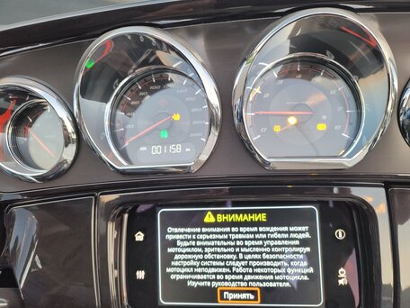 2020 Harley-Davidson CVO Street Glide, серый, 2500000 рублей, вид 5