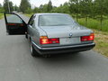 1993 BMW 7 серии 740i II (E32), серый - вид 3