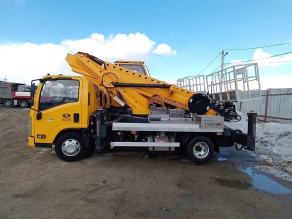 2024 Isuzu Elf (N-series), жёлтый, 5600000 рублей - вид 6