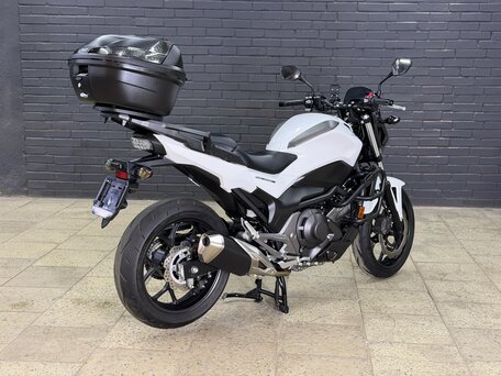 2016 Honda NC 750S, белый, 695000 рублей, вид 5
