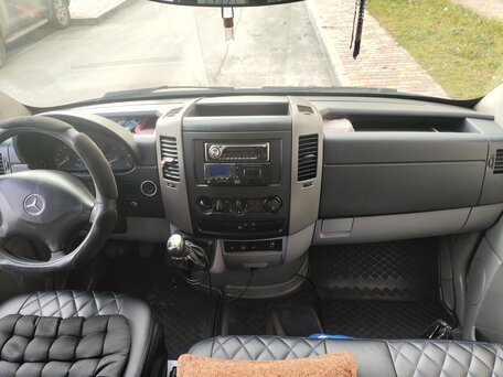 2012 Mercedes-Benz Sprinter Classic, белый, 2800000 рублей, вид 3