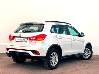 2017 Mitsubishi ASX I Рестайлинг 2, белый, 1025000 рублей, вид 4