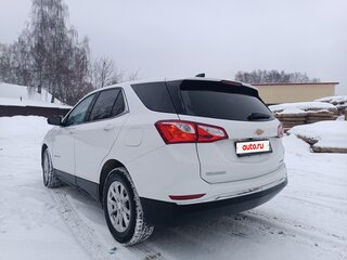 2020 Chevrolet Equinox III, белый, 1950000 рублей, вид 5