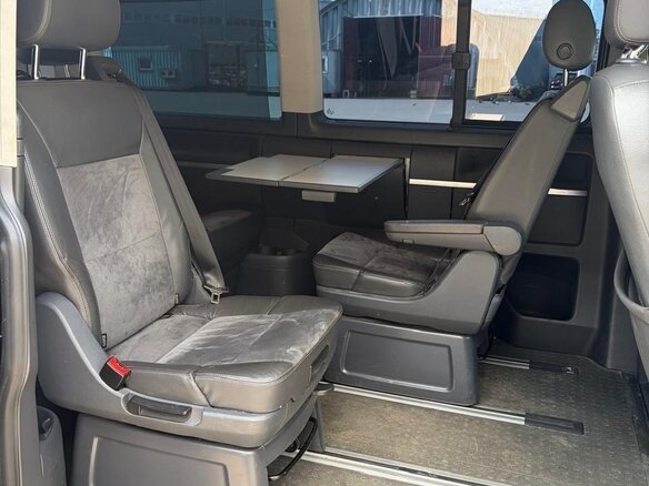 2014 Volkswagen Multivan T5 Рестайлинг, чёрный - вид 10