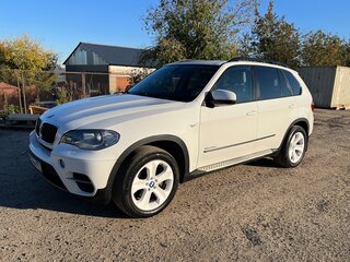 2011 BMW X5 30d II (E70) Рестайлинг, белый, 2000000 рублей, вид 1
