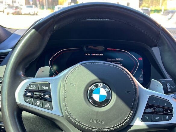2020 BMW X5 M50d IV (G05/G18), коричневый, 7200000 рублей - вид 27