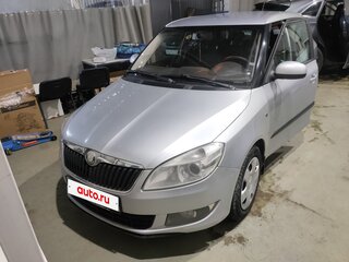 2010 Skoda Fabia II Рестайлинг, серый, 500000 рублей, вид 1