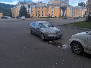 2005 Mercedes-Benz C-Класс 230 II (W203) Рестайлинг, серый, 599999 рублей, вид 2