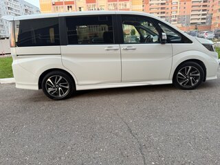 2020 Honda Stepwgn Spada V Рестайлинг, белый, 2800000 рублей, вид 3