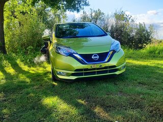 2017 Nissan Note e-Power II Рестайлинг, зелёный, 1389000 рублей, вид 1