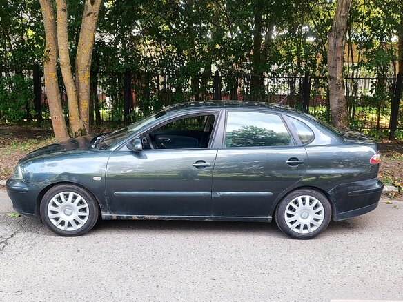 2008 SEAT Cordoba II Рестайлинг, серый, 250000 рублей - вид 3