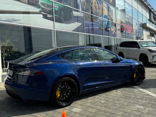 2021 Tesla Model S Plaid I Рестайлинг 2, синий, 8200000 рублей, вид 3