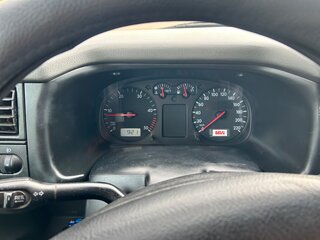 2001 Volkswagen Multivan T4, серебристый, 800000 рублей, вид 2