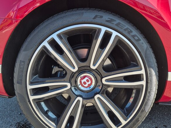 2013 Bentley Continental GT II, красный, 6600000 рублей - вид 23