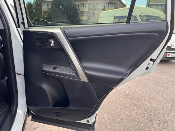2015 Toyota RAV4 IV (XA40), белый, 1985000 рублей - вид 21