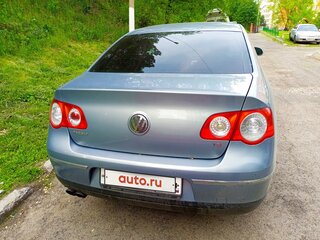 2010 Volkswagen Passat B6, серый, 690000 рублей, вид 4