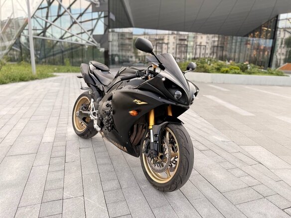 2009 Yamaha YZF-R1, чёрный, 850000 рублей - вид 1