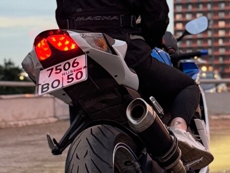 2011 Suzuki GSX-R 600, синий, 700000 рублей, вид 5