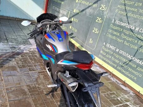 2025 BMW S 1000 RR, серебристый, 370000 рублей, вид 2