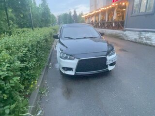 2010 Mitsubishi Lancer X, белый, 690000 рублей, вид 4