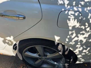 2004 Toyota Mark X I, белый, 880000 рублей, вид 4