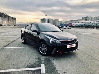 2021 Kia Rio IV Рестайлинг, чёрный, 1690000 рублей, вид 2