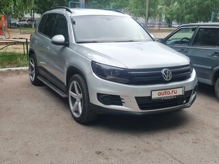 2012 Volkswagen Tiguan I Рестайлинг, серебристый, 800000 рублей, вид 1