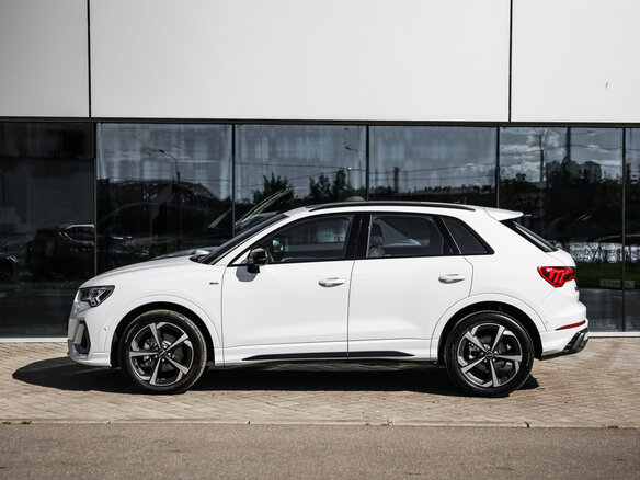 2026 Audi Q3 35 TFSI II (F3), белый, 4499000 рублей - вид 3