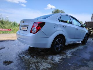 2013 Chevrolet Aveo II, белый, 595000 рублей, вид 4