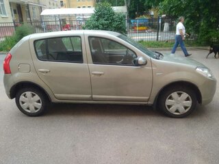 2011 Renault Sandero I, бежевый, 450000 рублей, вид 2
