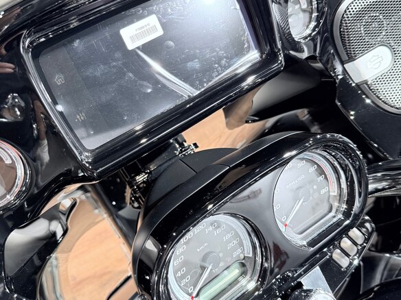 2023 Harley-Davidson Road Glide Limited, чёрный, 3599000 рублей - вид 28