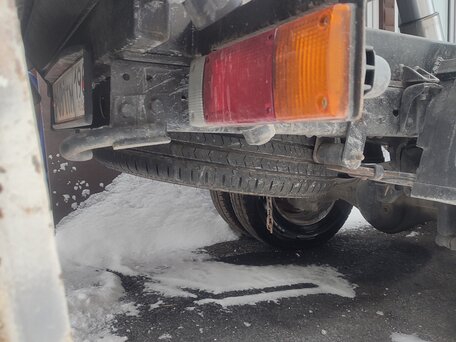 1995 Nissan Atlas, белый, 930000 рублей, вид 2
