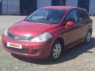 2011 Nissan Tiida I Рестайлинг, красный, 515000 рублей, вид 1