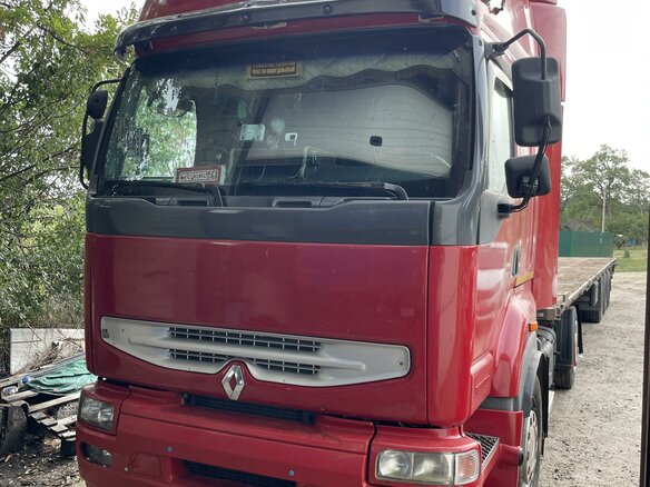 2001 Renault Premium, красный, 3100000 рублей