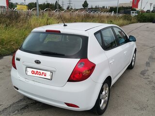 2009 Kia Ceed I, белый, 425000 рублей, вид 2