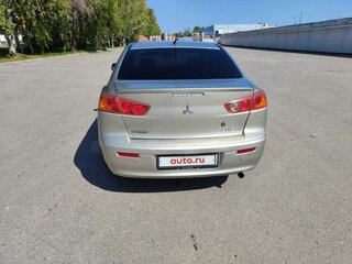 2008 Mitsubishi Lancer X, бежевый, 600000 рублей, вид 2