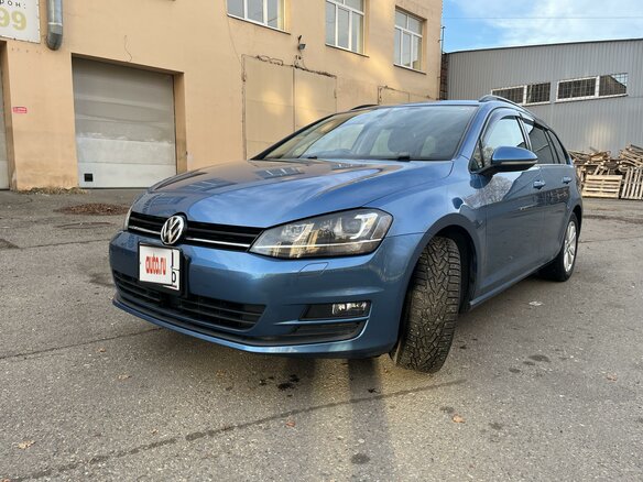 2015 Volkswagen Golf VII, синий, 1000000 рублей - вид 9