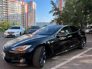 2018 Tesla Model S 75D I Рестайлинг, чёрный, 4300000 рублей, вид 3