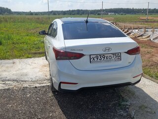 2019 Hyundai Solaris II, белый, 1550000 рублей, вид 2