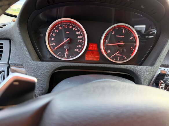 2014 BMW X6 30d I (E71) Рестайлинг, белый, 2400000 рублей - вид 16